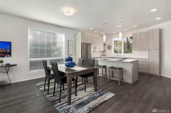 【新盘】Kenmore 新房项目 Vista Lago ，17户好位置联排别墅！