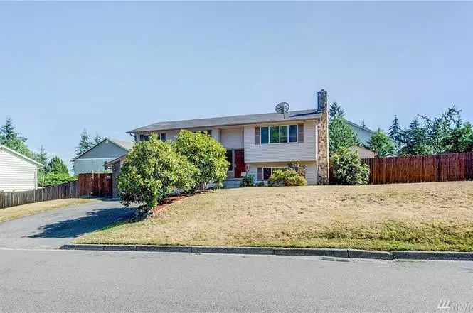 每周房产丨Lynnwood 两户型独栋别墅，低价高租金，出价45万美金！